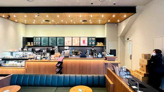 Starbucks Indeogwon Station