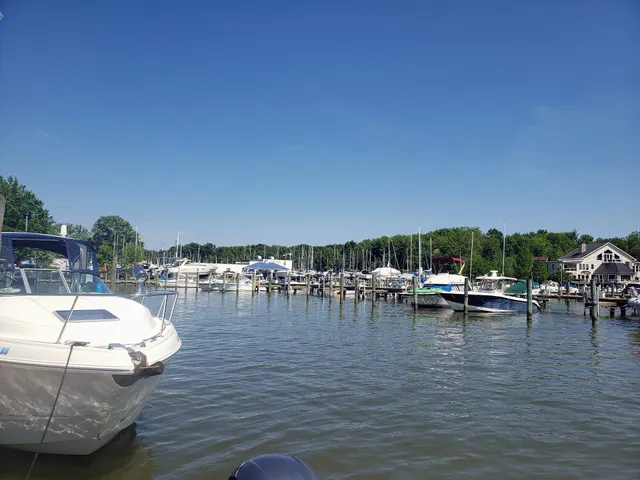 Charlestown Manor Beach And Campground