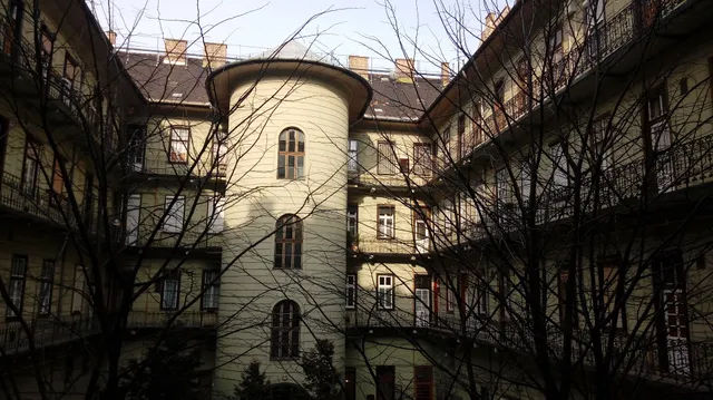 Planet Holiday Apartments