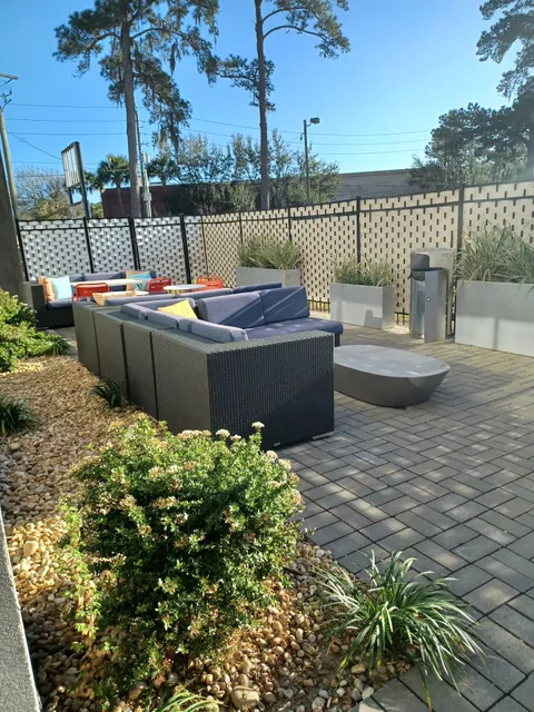 Tru By Hilton Savannah Midtown