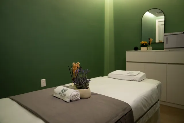 MANA SKIN — Facial | Massage | Reflexology | Facial SPA LIC | Cupping | Hydrafacial | Couple and Body Massage LIC