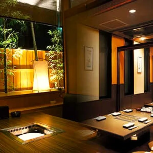 炭火焼肉 七輪房 蓮田店