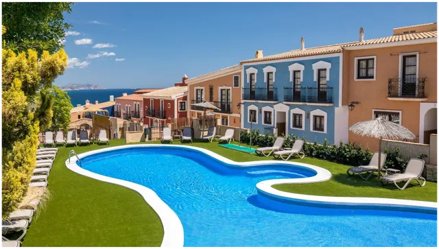 Occidental Pueblo Acantilado