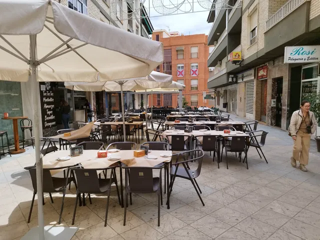 Bar Cervecería Que Giro...?