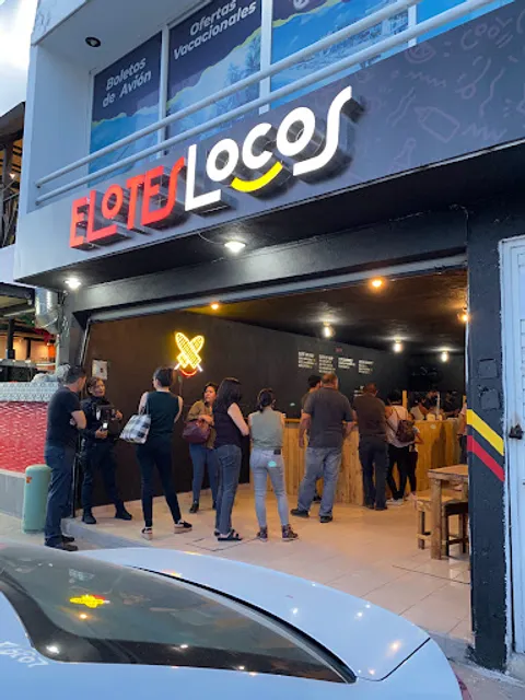 "Elotes Locos" Irapuato, Los arcos