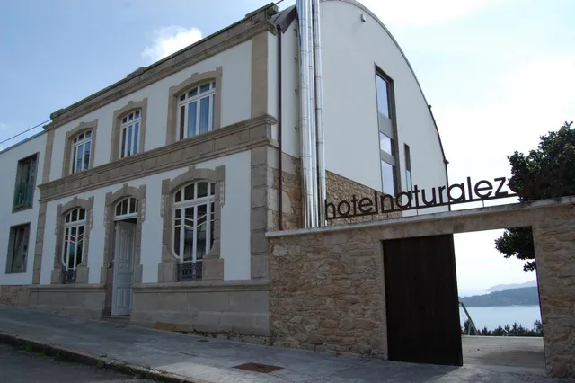 Hotel De Naturaleza Av