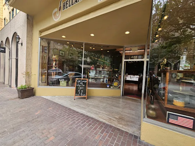 Full Moon Mandarin Cuisine