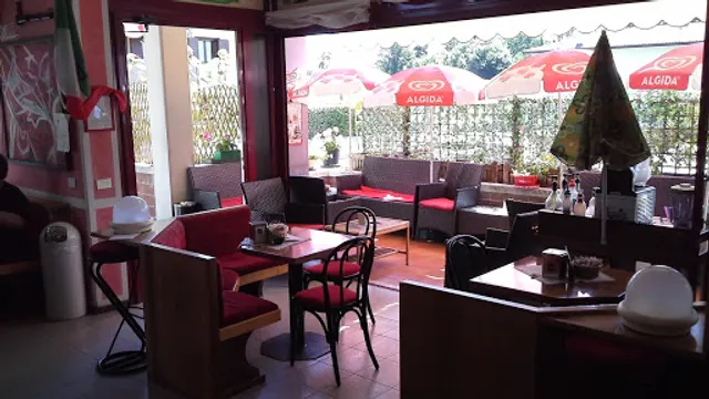 piccadilly music bar Internet Free