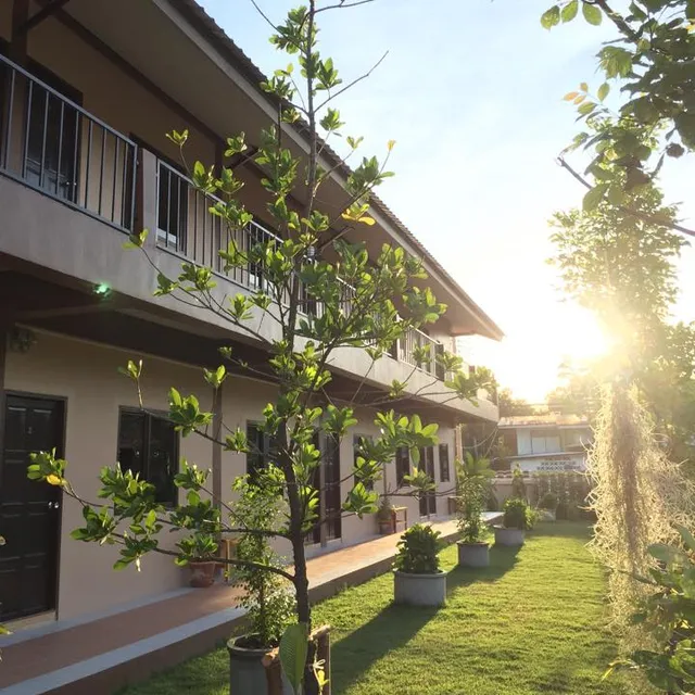 Ban Sakae Krang Resort