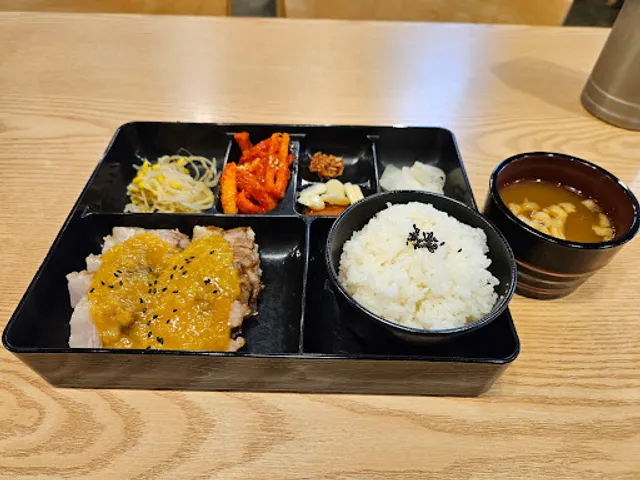 One-Man Bossam Jokbal