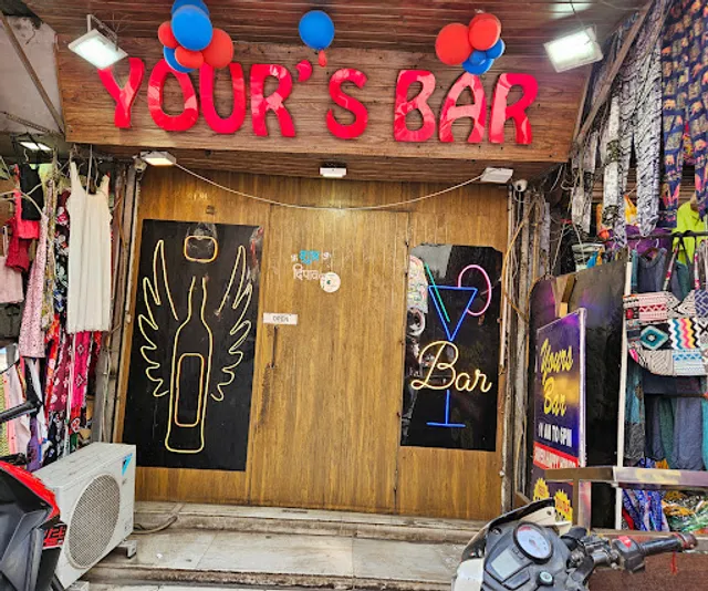 Your's Bar