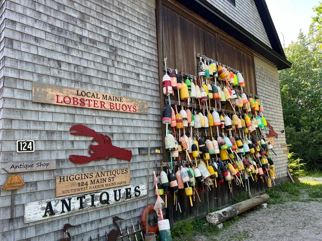 Higgins Antique/Antique Wicker