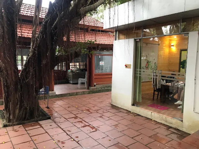 The Hung Snake Restaurant