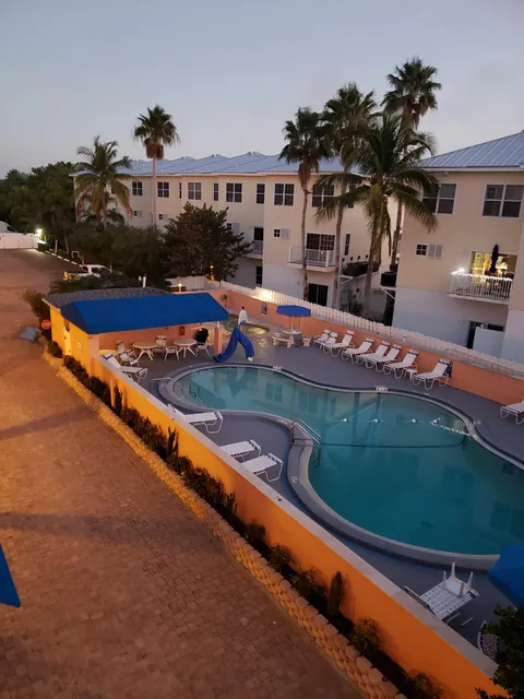 Gulf Stream Roberts Beach Resort