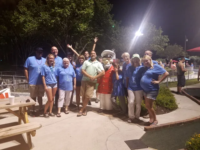 Flamingo Snowballs and Mini Golf