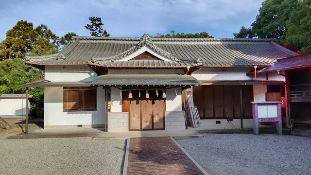 Hatadahachiman Shrine