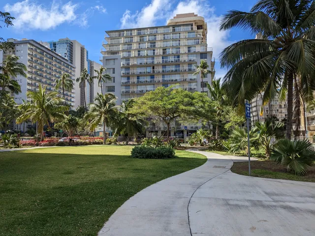 Centennial Park Waikiki