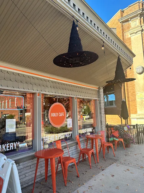 Holly Cafe