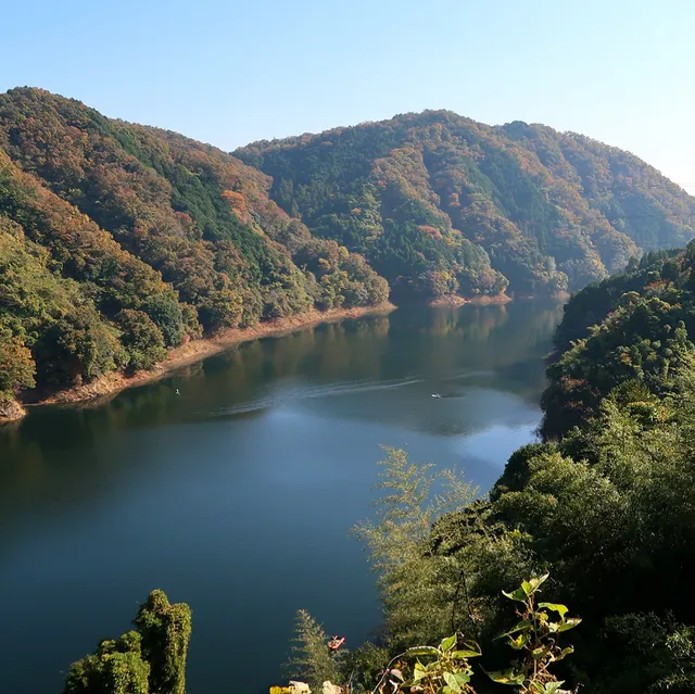 Tsukigase Lake