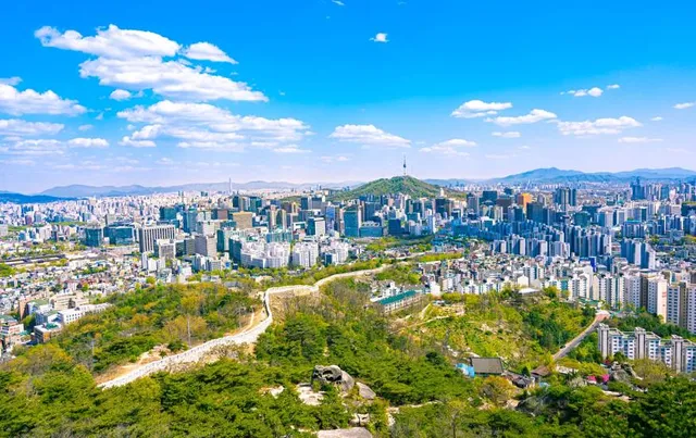 Inwangsan Mountain Park