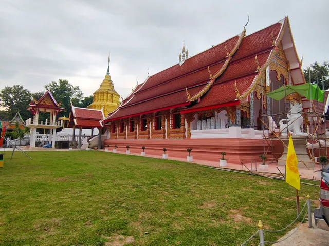 Wat Pa Daeng Bunnak