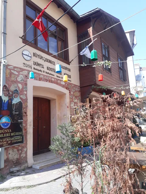 Dünya Kostümleri Müzesi