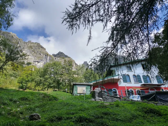 Capanna Alpinisti Monzesi