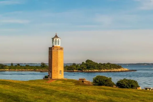 Avery Point Lighthouse