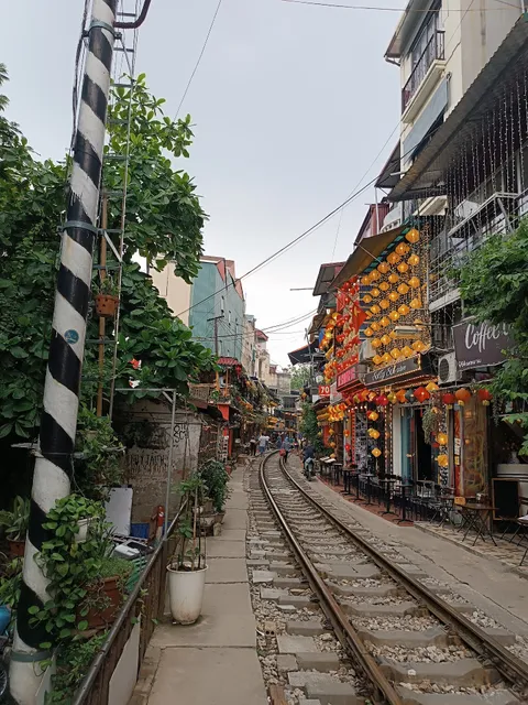 Hanoi Train Street