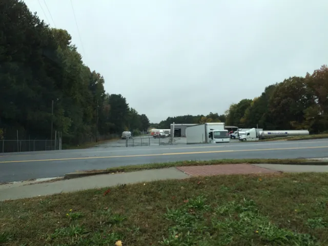 MHC Truck Leasing - Norcross