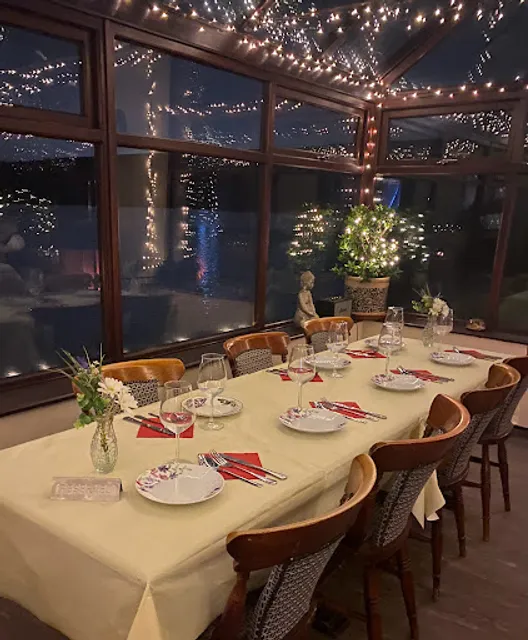 Arnfield fly fishery cafe & Thai restaurant