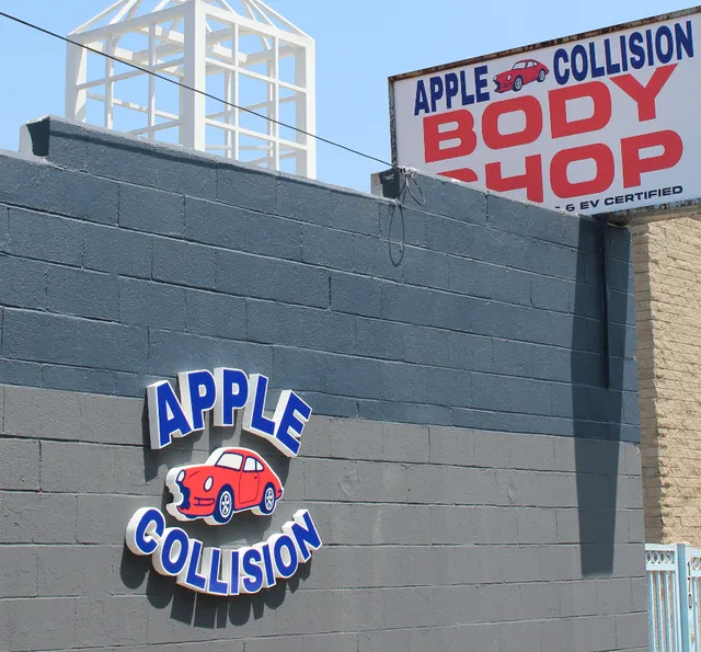 Apple Collision – Koreatown