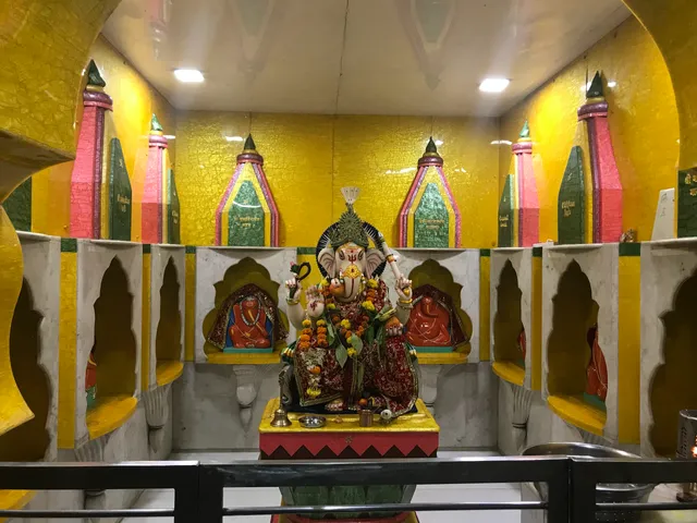 Shri LaxmiNarayan Temple