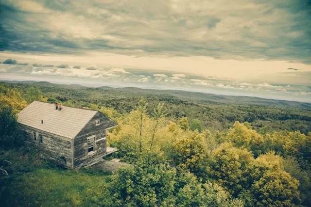 Pool Nature Center (of the Vermont Museum of Natural History)
