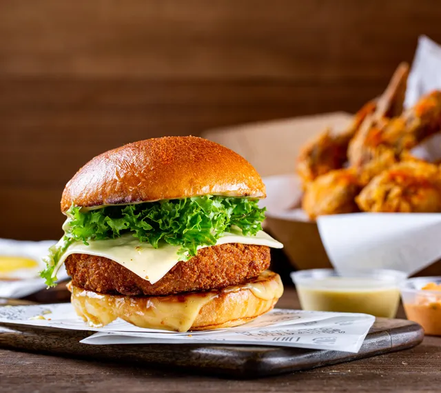 Louis Burger, Saket (Cloud kitchen)