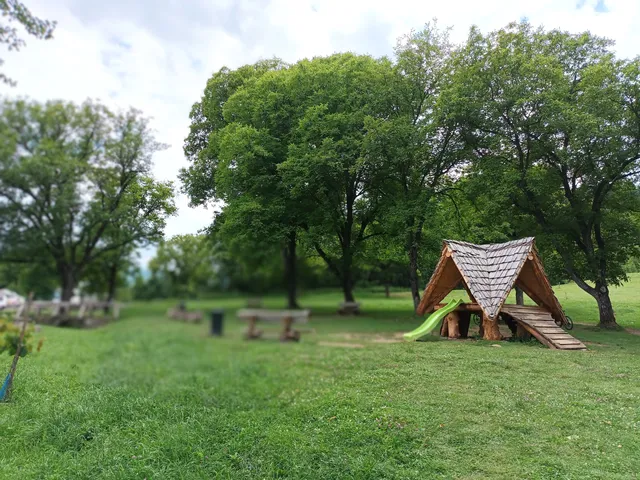 Turlata-side entrance