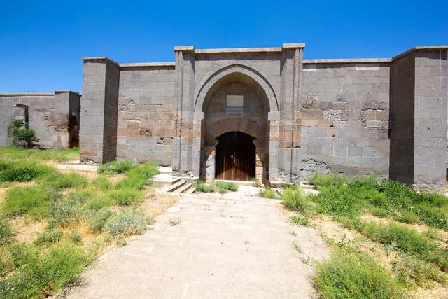 Cacabey Kervansarayı