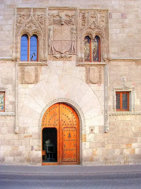 Palacio de los Momos