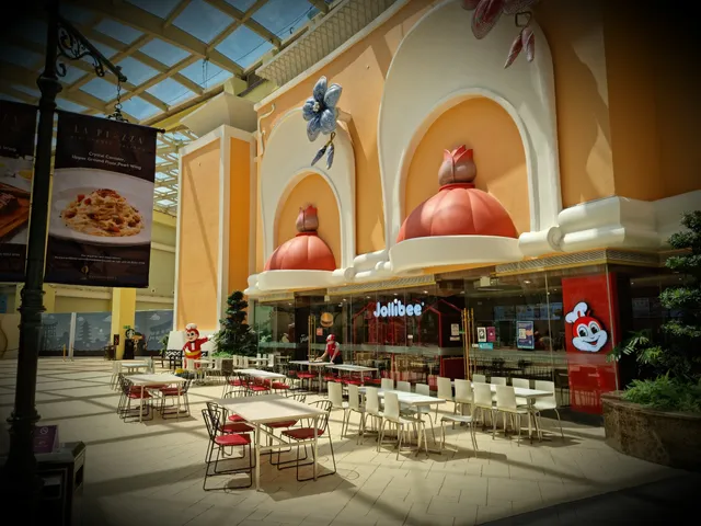 Jollibee OKADA Manila