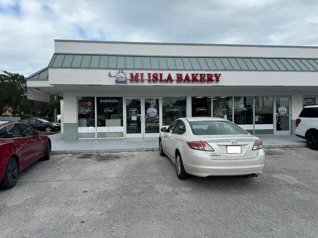 Mi Isla Bakery 2