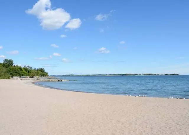 Centre Island Beach