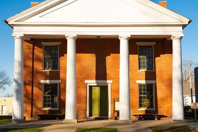 Metamora Courthouse State Historic Site
