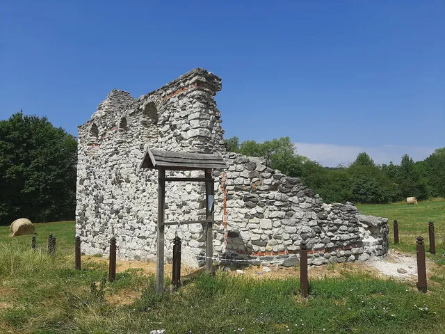 Kisdörgicsei templomrom