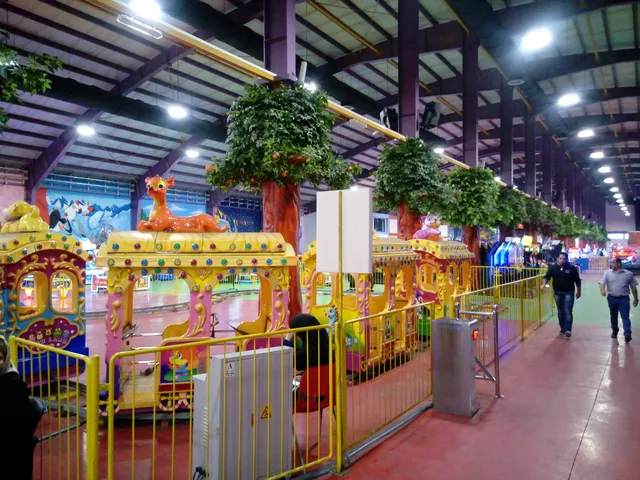 Pardis Amusment And Aqua Park