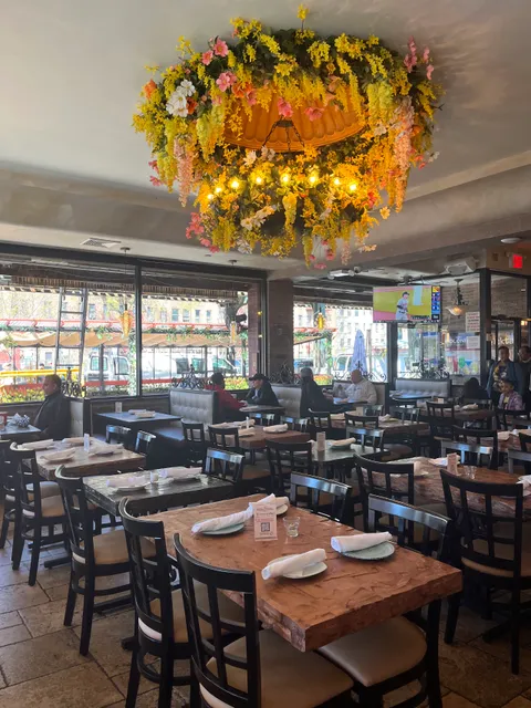 Cafe Colonial Restaurant