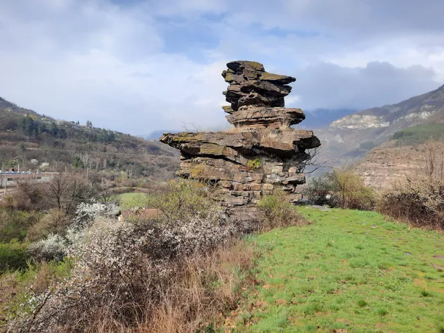 Dzhuglata Rock Formation