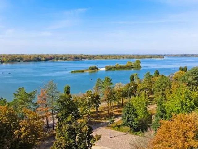 Prydniprovsʹkyy Park