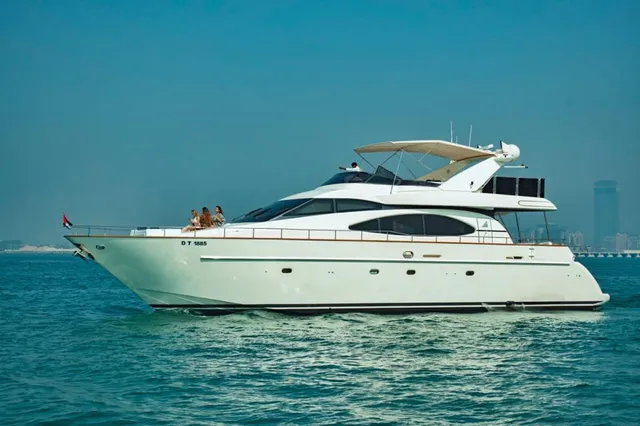 Mugul Yachts | Yacht Hire Dubai - Private Yacht Rental Marina