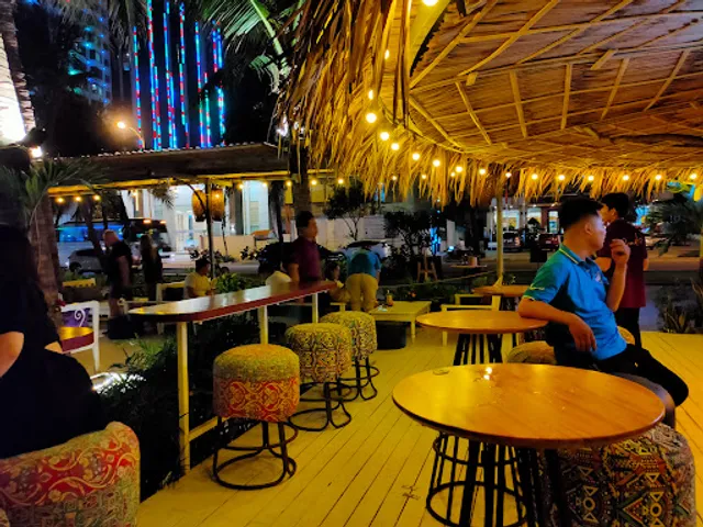 Paradise Beach Bar & Cinema Danang