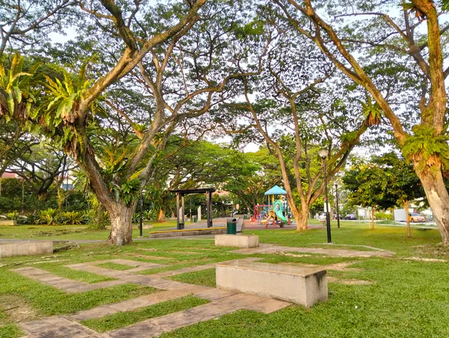 Tai Keng Gardens Playground